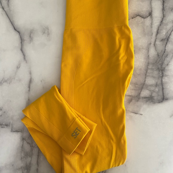 Yellow Madeyln Cline X SETactive (XS) top / (S) bottom - Picture 3 of 6